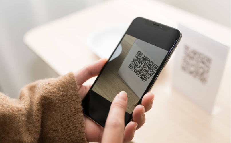 QRで入店、すぐ使える